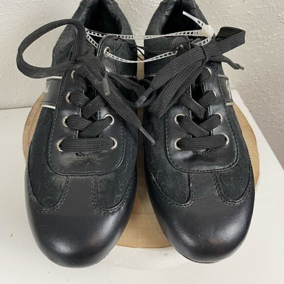 NWOT Guess Black and Silver Sneakers Size 6.5 - Picture 2 of 8